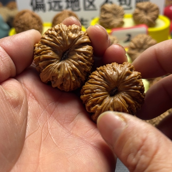 文玩核桃把件a*核桃