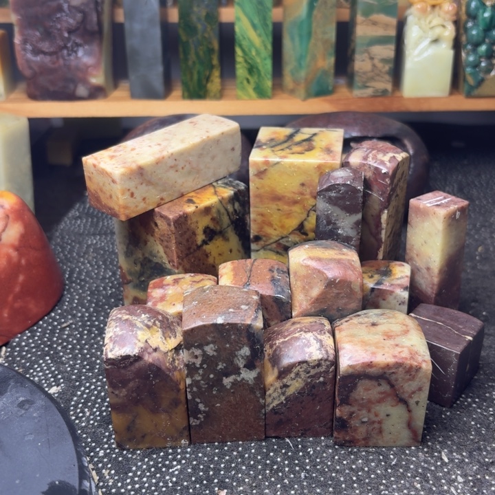 渔***房老挝石青田老封门冻