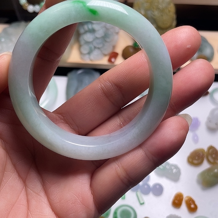 定制翡翠未镶嵌52圈口