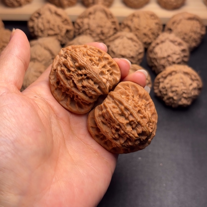 把件文玩核桃42三角白