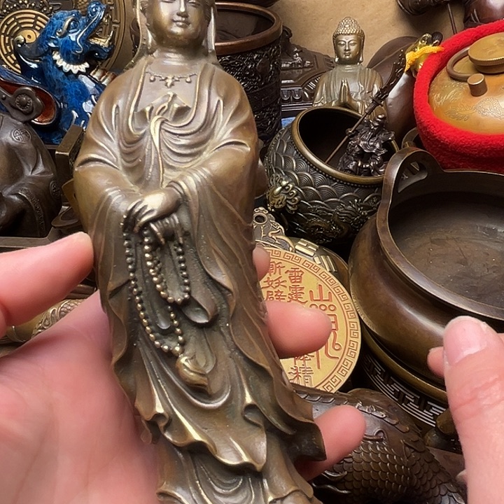 精美铜器批发档口