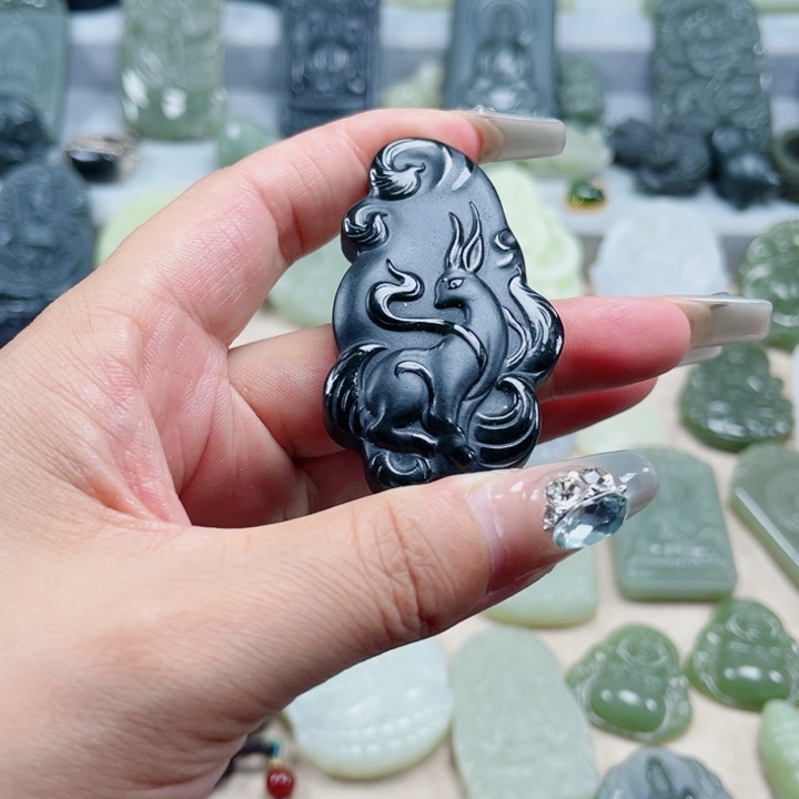 和田玉未镶嵌颈饰