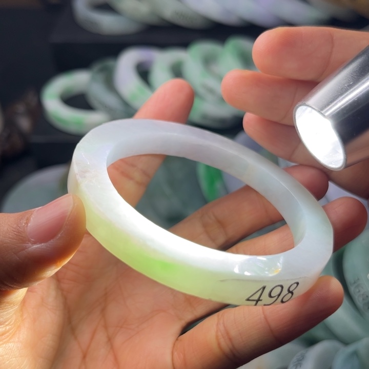 定制翡翠未镶嵌手镯