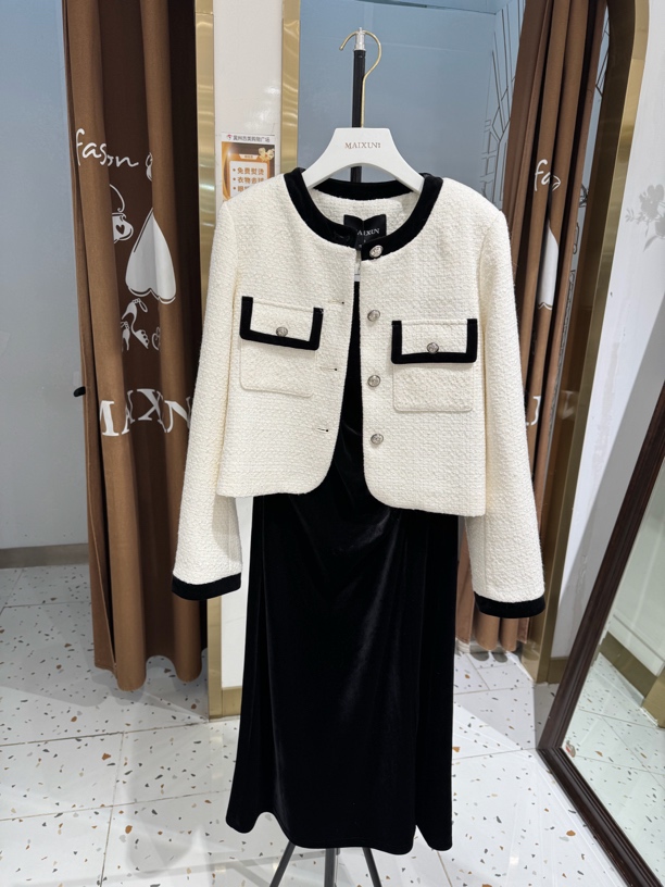 麦寻春季小香风丝绒连衣裙两件套时尚气质轻奢套装女