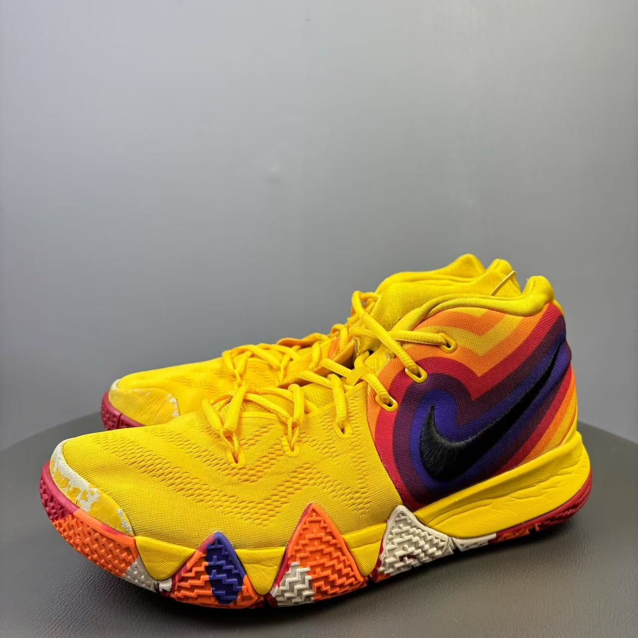 90新 NIKE/耐克 46码 Nike欧文4日落黄球鞋 （鞋头瑕疵）非原盒