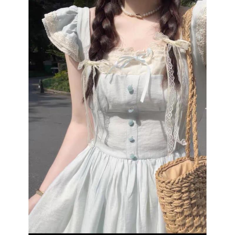 蓝色蕾丝法式方领小飞袖连衣裙2025新款女夏季小个子收腰显瘦裙子