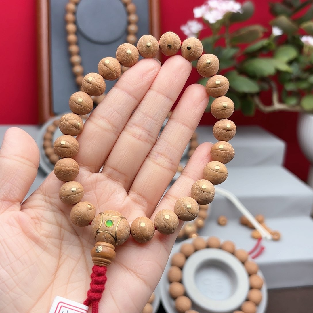 凤眼菩提手串尚****装11.5左右铜钉镶嵌手串