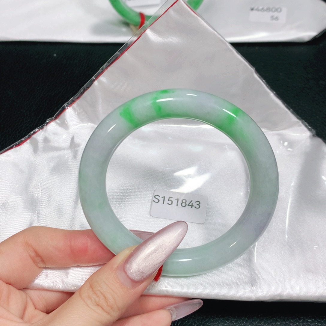 翡翠未镶嵌手镯S151843-04