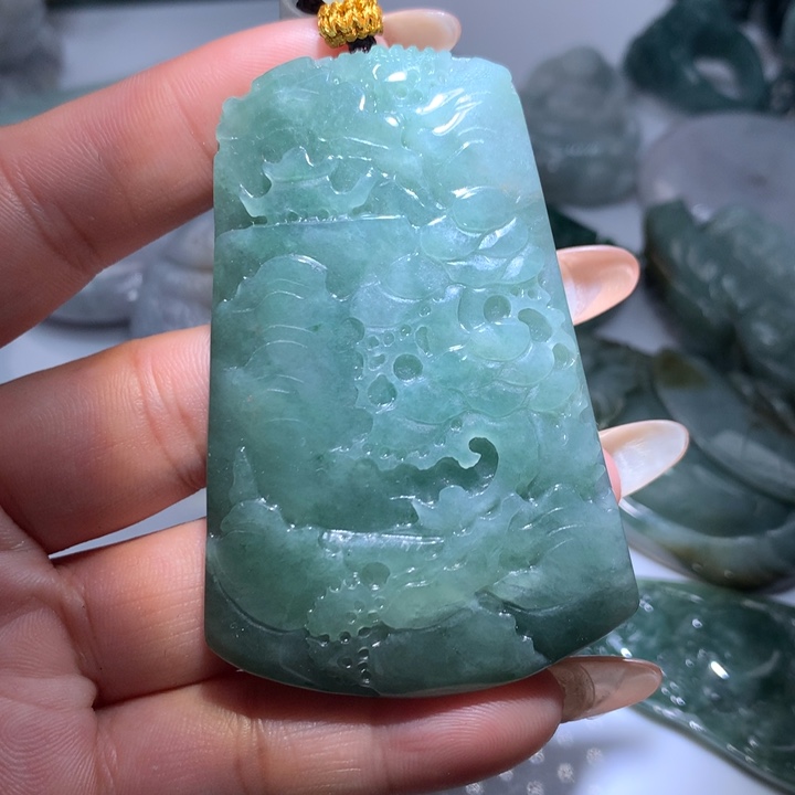 翡翠未镶嵌颈饰保真天然A货翡翠
