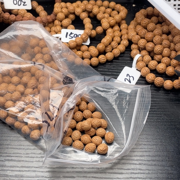 ****袭小桃核散籽批发100