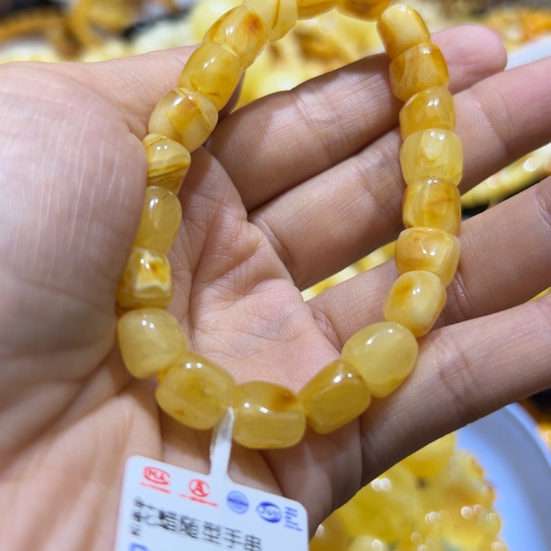 琥珀珠宝奇石未镶嵌