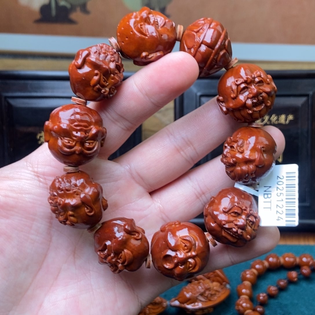 手串橄榄核须派十八罗汉