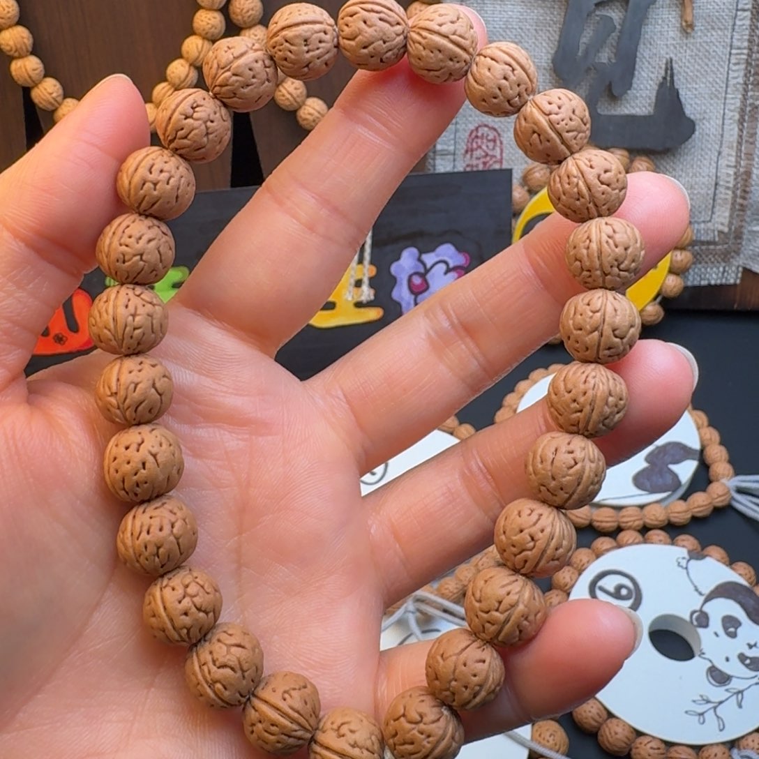 振***宇吊坠桃核11➕野生桃核手持