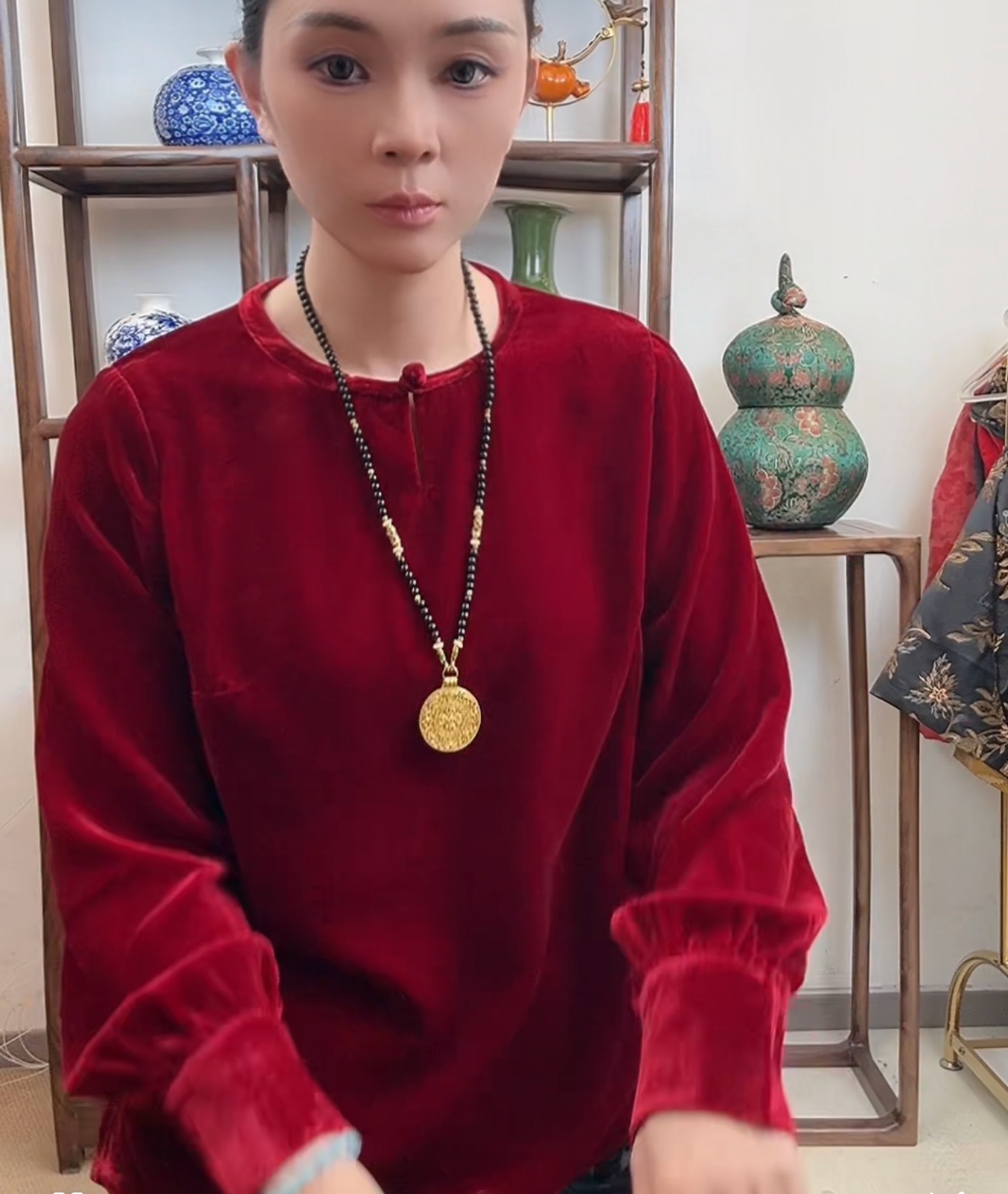 【佩妘】复古圆领气质新中式盘扣宽松纯色丝绒小衫长袖国风上衣