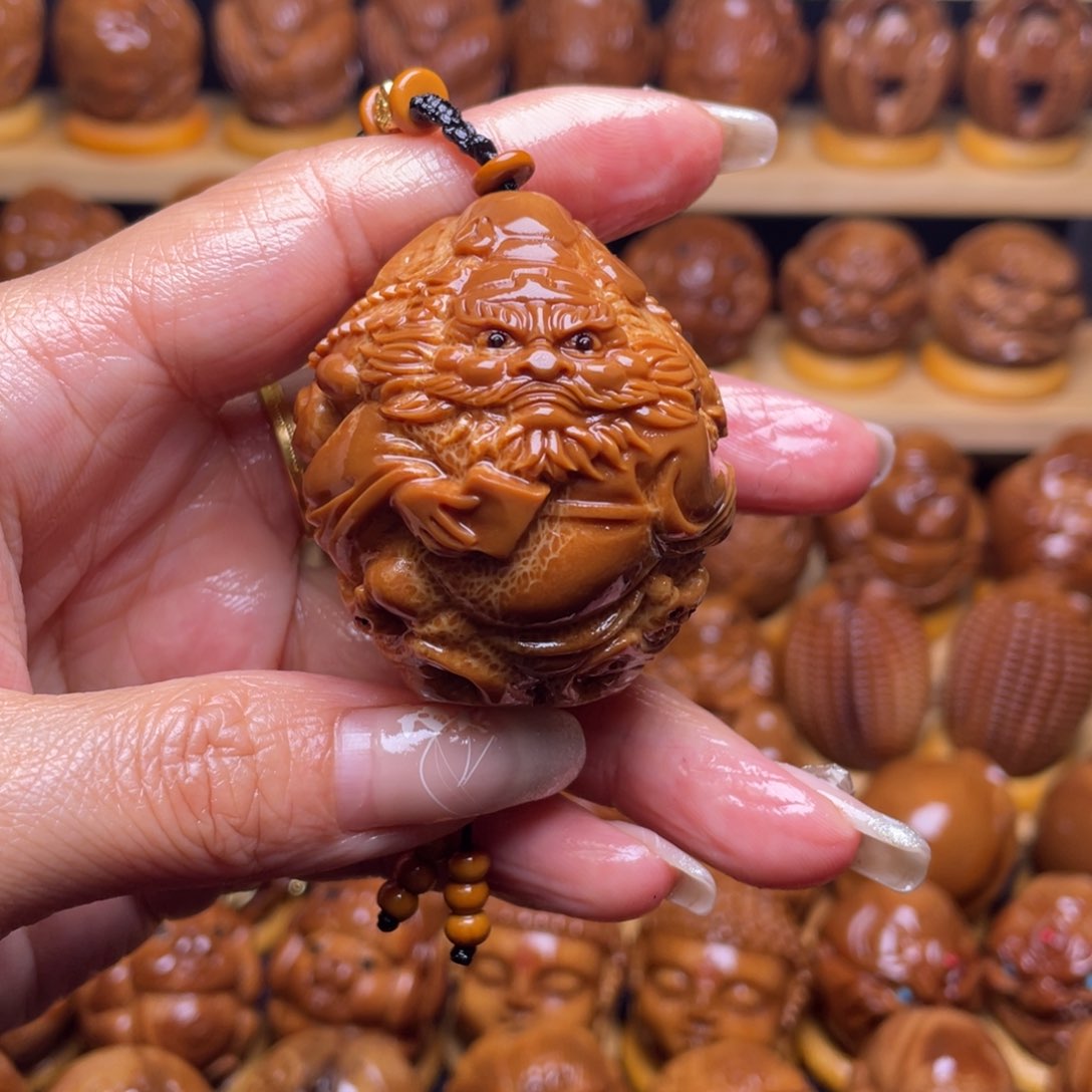 橄榄核把件陈**希巴西大橄榄