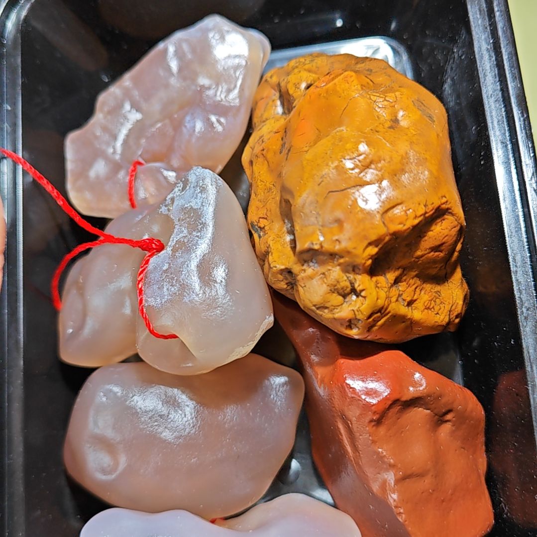 芈***三石材戈壁石手把件摆件