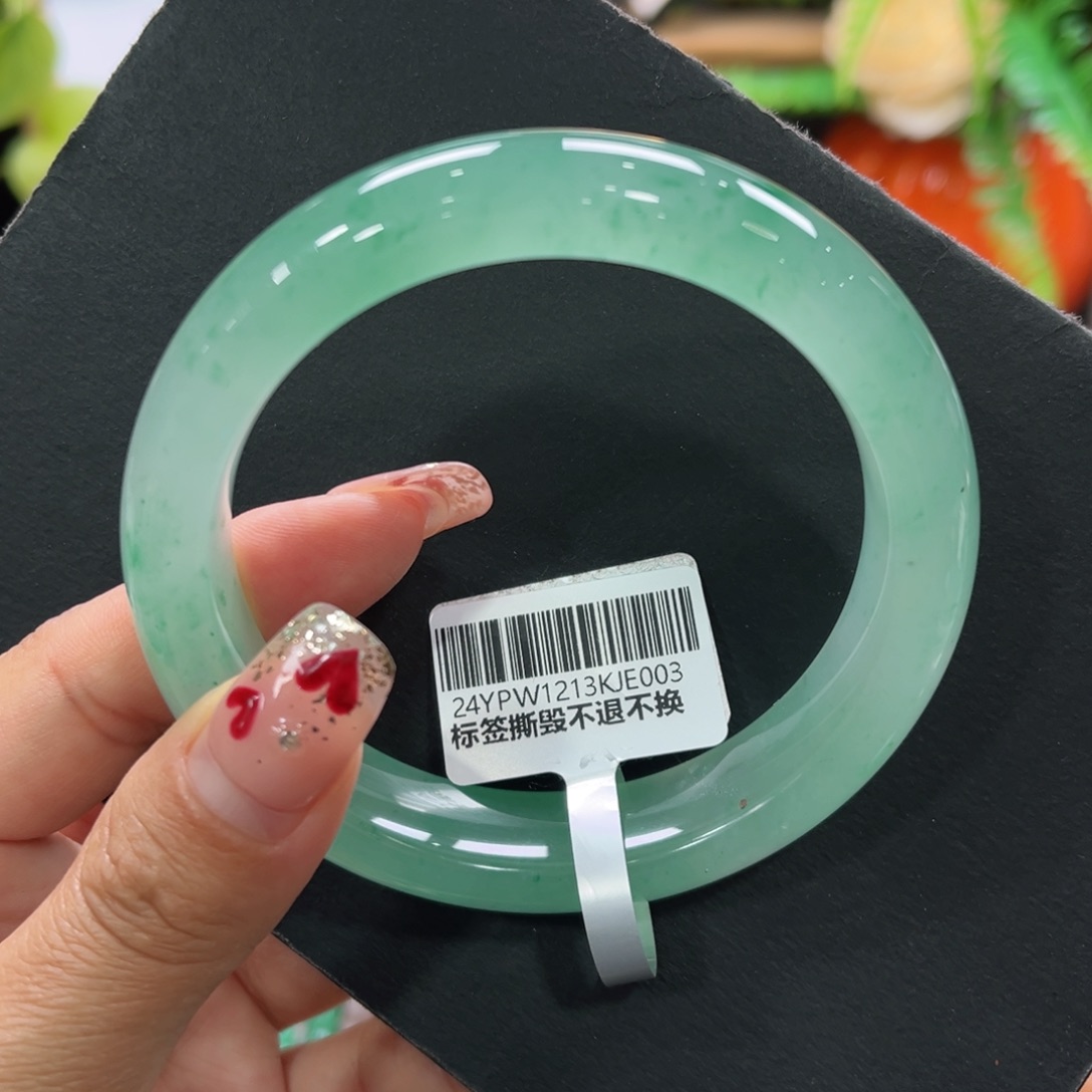 石英质玉手镯未镶嵌➕周周4580