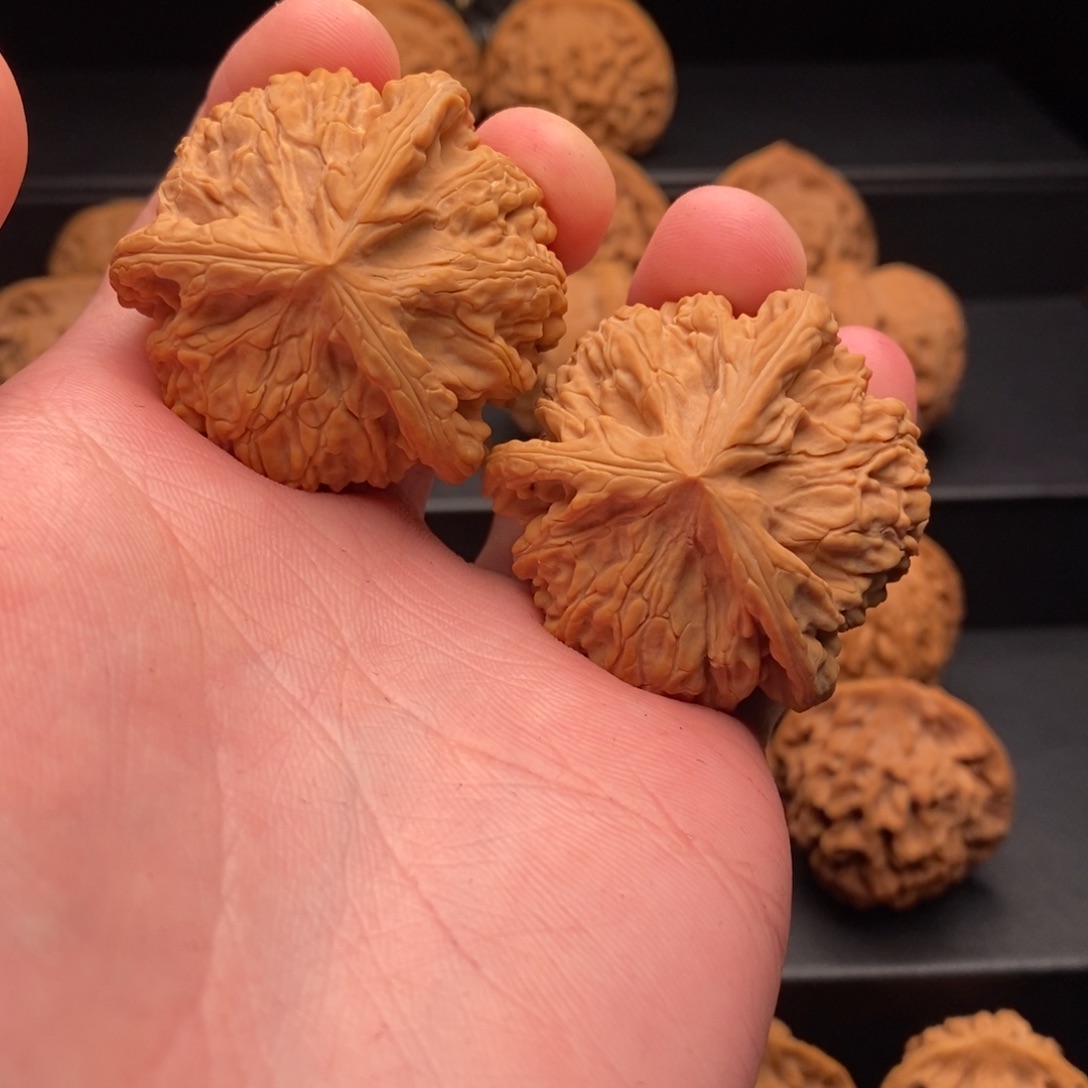 文玩核桃把件良***鱼御龙