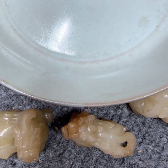 摆件山**逢b g f g g h f t g