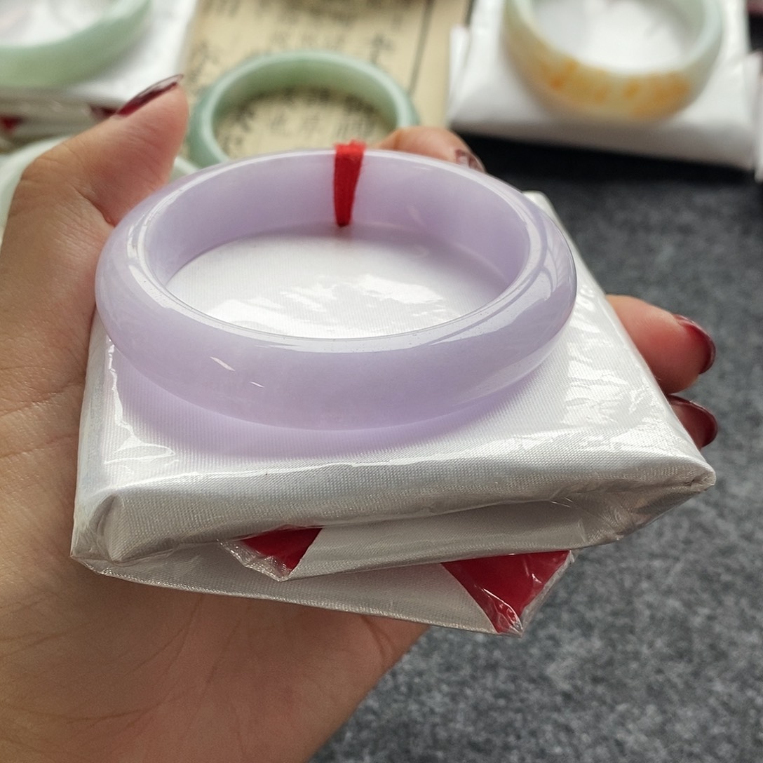 未镶嵌手镯翡翠54.7粉紫色