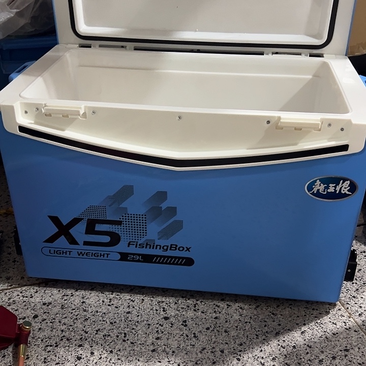 29升聚氨酯发泡钓箱带配件带拉饵盘