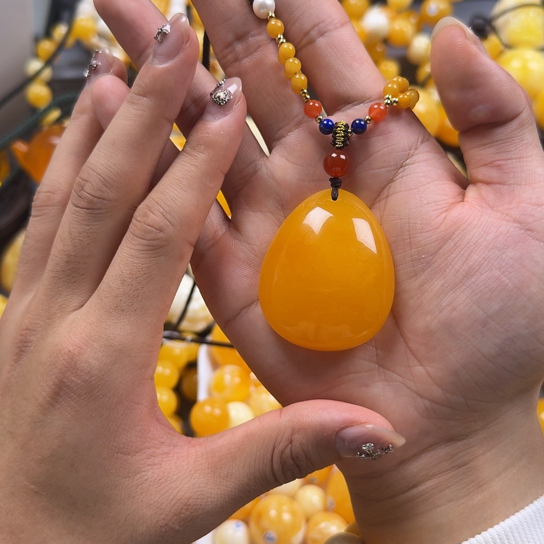 蜜蜡珠宝奇石未镶嵌水滴