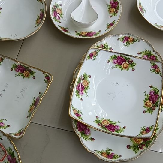 玛***提骨质瓷玫瑰手工拍金餐具