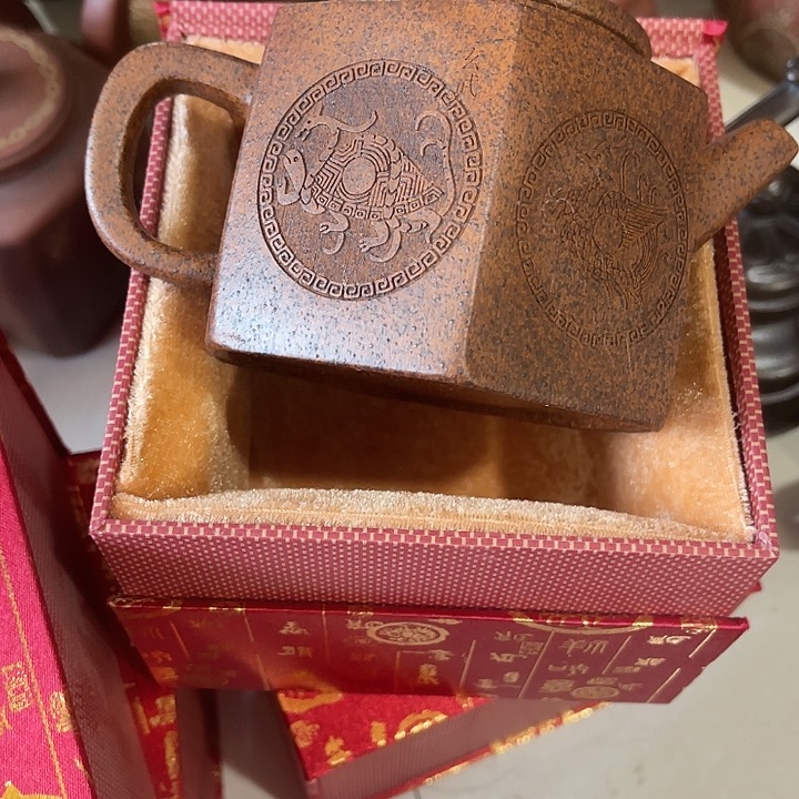 茶壶紫砂手工制作的一把紫砂壶