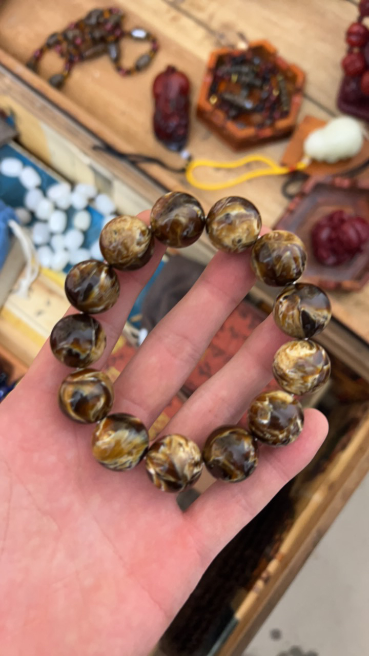 直播精选琥珀根珀手串