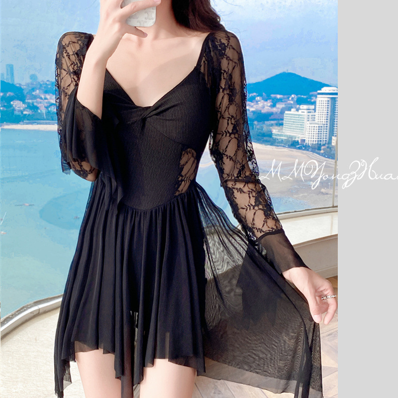 【流仙裙】2026新款泳衣女连体平角保守显瘦遮肚长袖蕾丝性感泳装