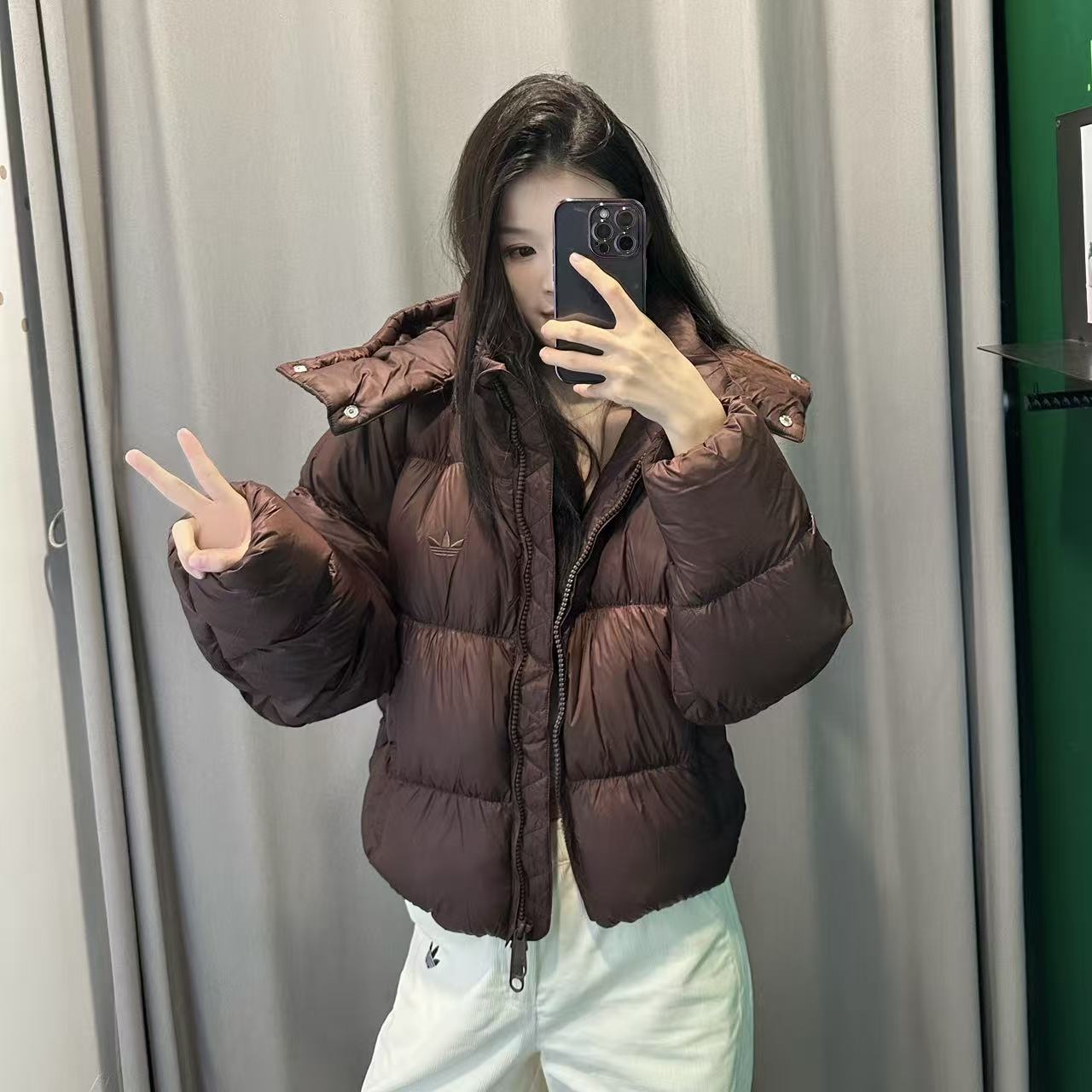 adidas三叶草 保暖运动600蓬鸭绒面包羽绒服 KG4904 