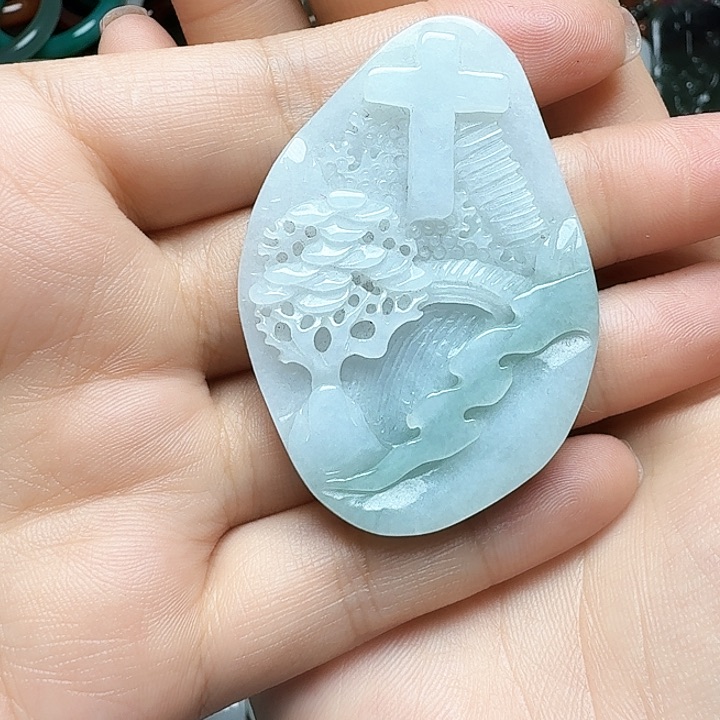 翡翠未镶嵌颈饰吊坠