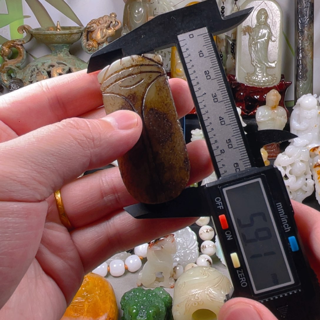 和田玉未镶嵌把件3