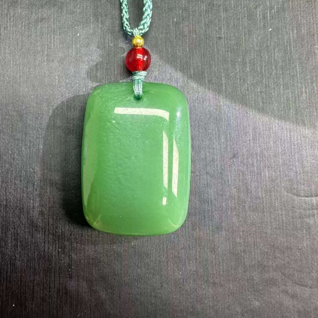 和田玉无事牌吊坠C16