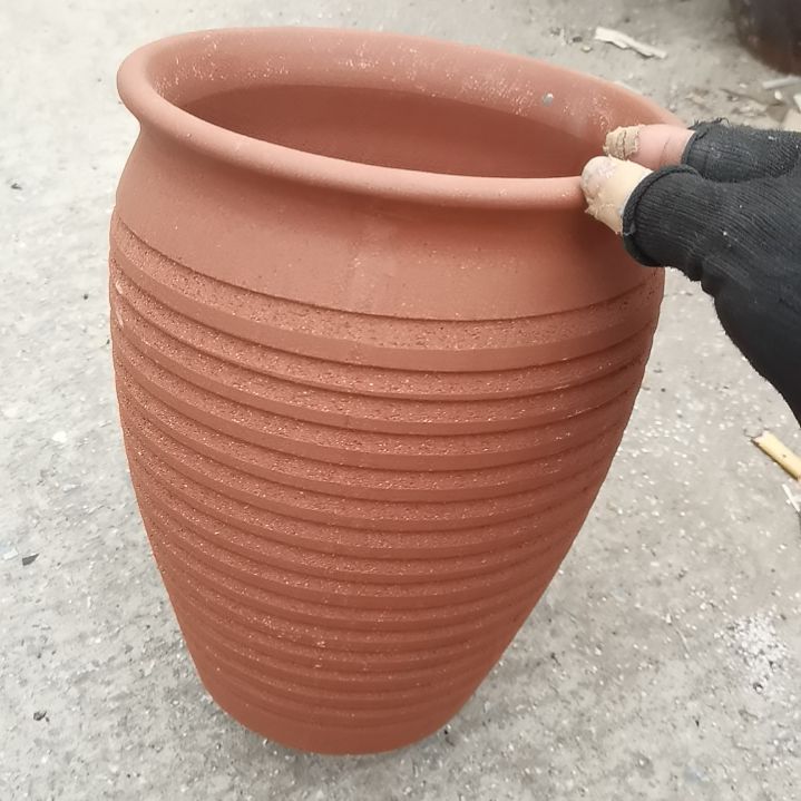 红陶20/27瑕疵底部烧裂