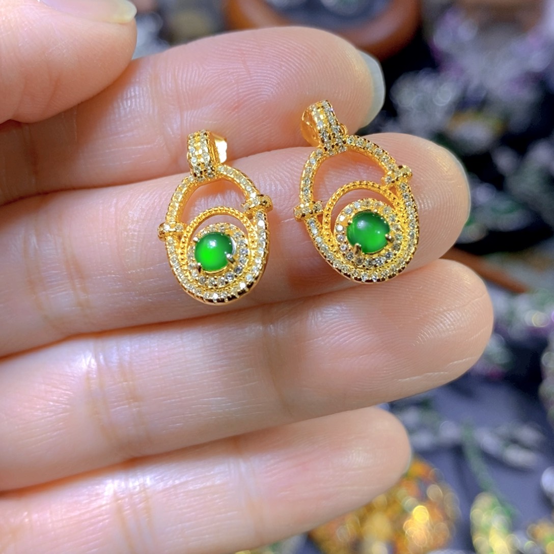 翡翠颈饰银S925镶嵌天然翡翠