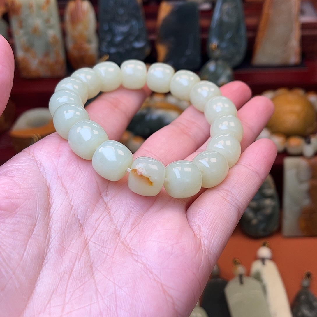 岫岩河磨玉（透闪石质玉）手串未镶嵌凯*