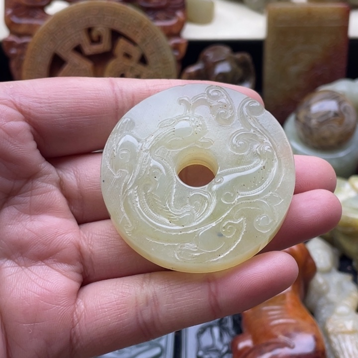 蛇纹石玉未镶嵌颈饰35