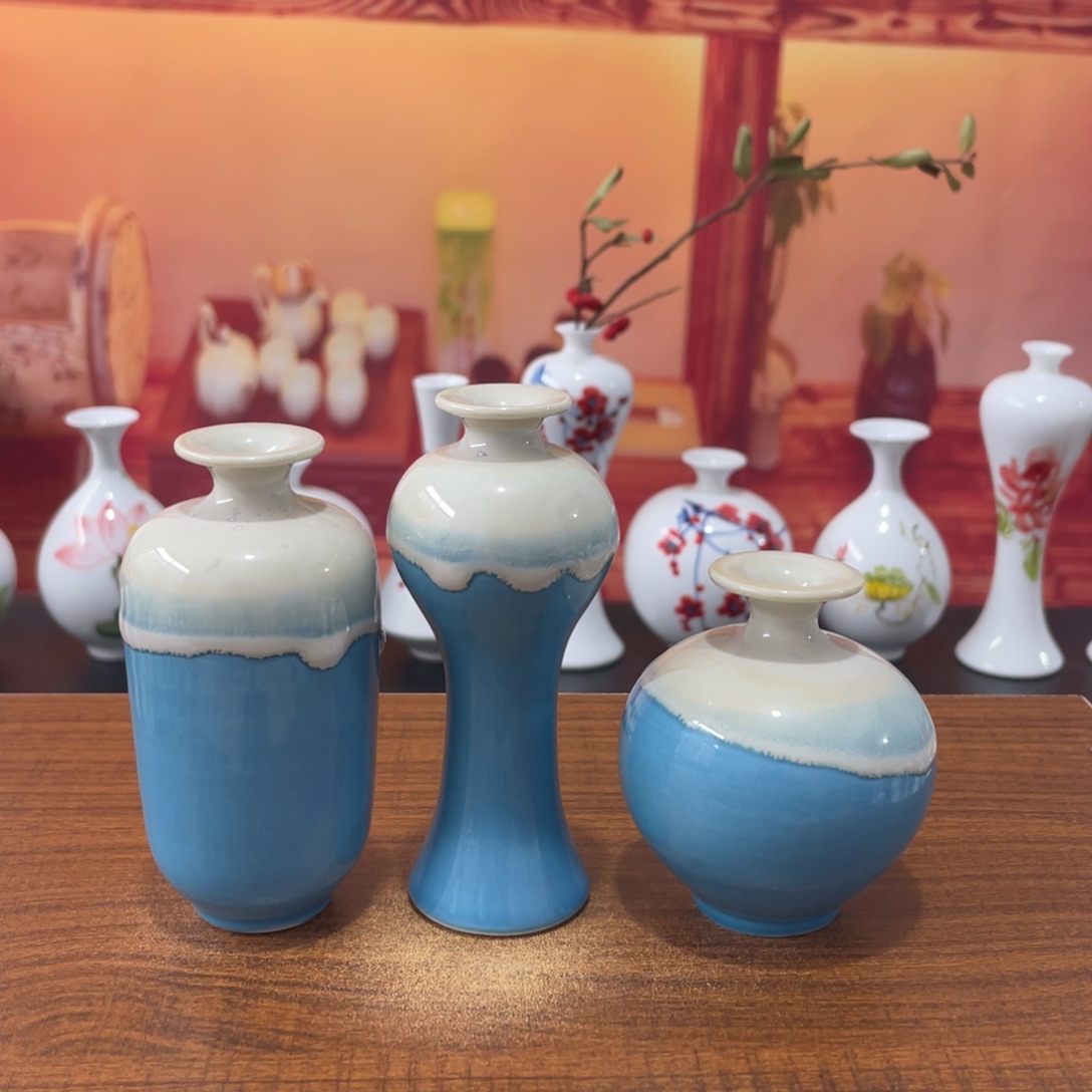 陶瓷景德镇小花瓶等着你