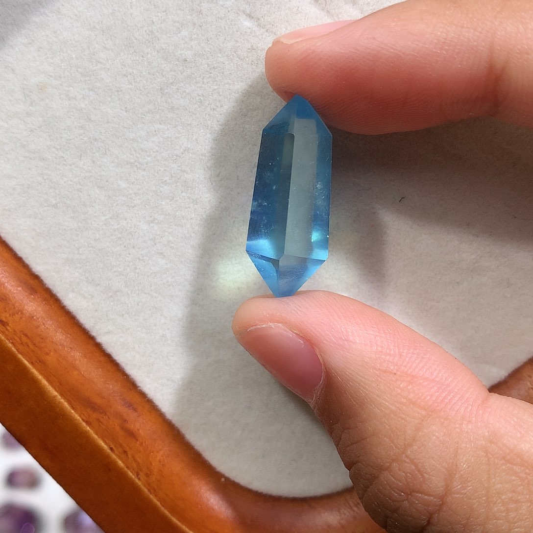 无非金属海蓝 宝双尖打孔定制不退换