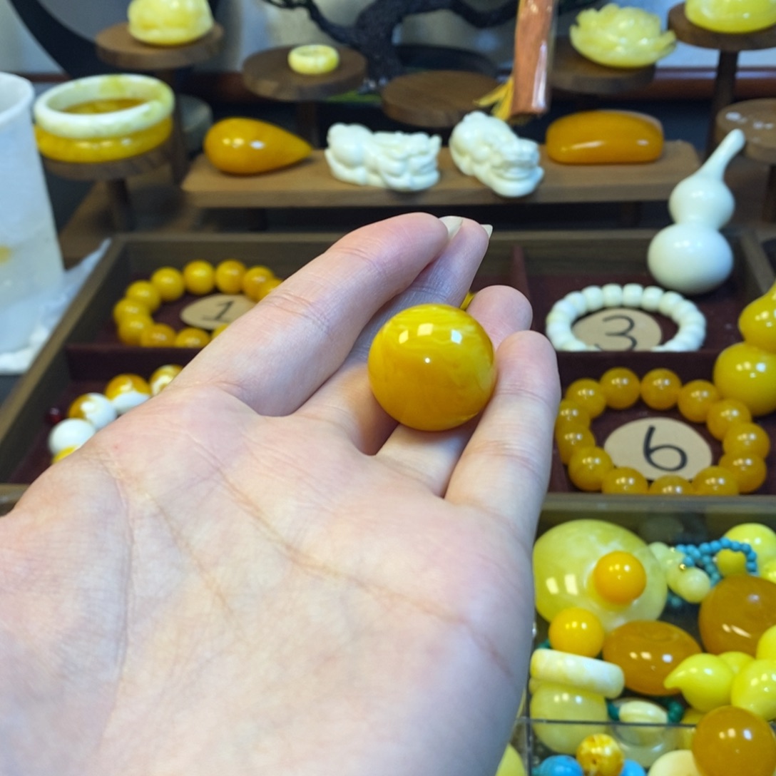 晓***_老腊鸡油深飘花卡24单珠一个