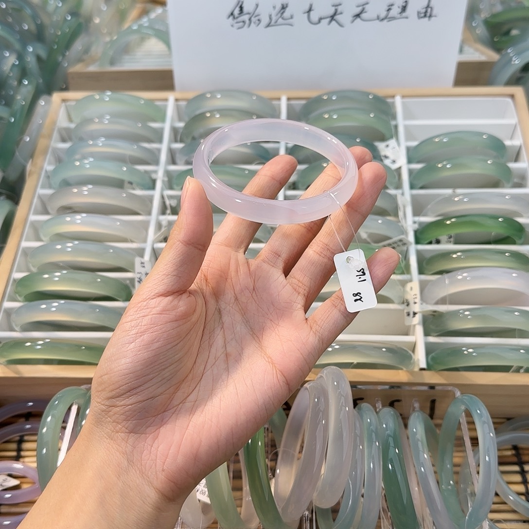 玛瑙/玉髓未镶嵌手镯圈口59.1