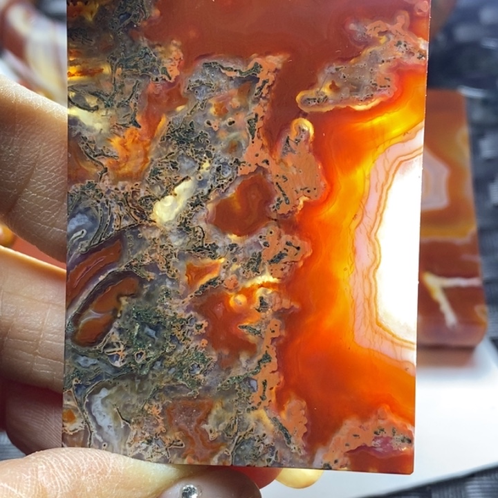 玛瑙/玉髓颈饰未镶嵌金*