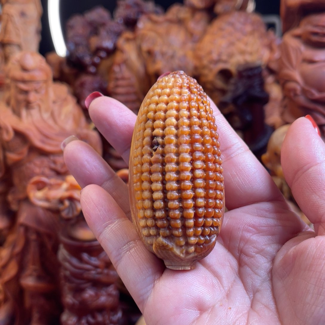 松木（琥珀木）其他微瑕玉米