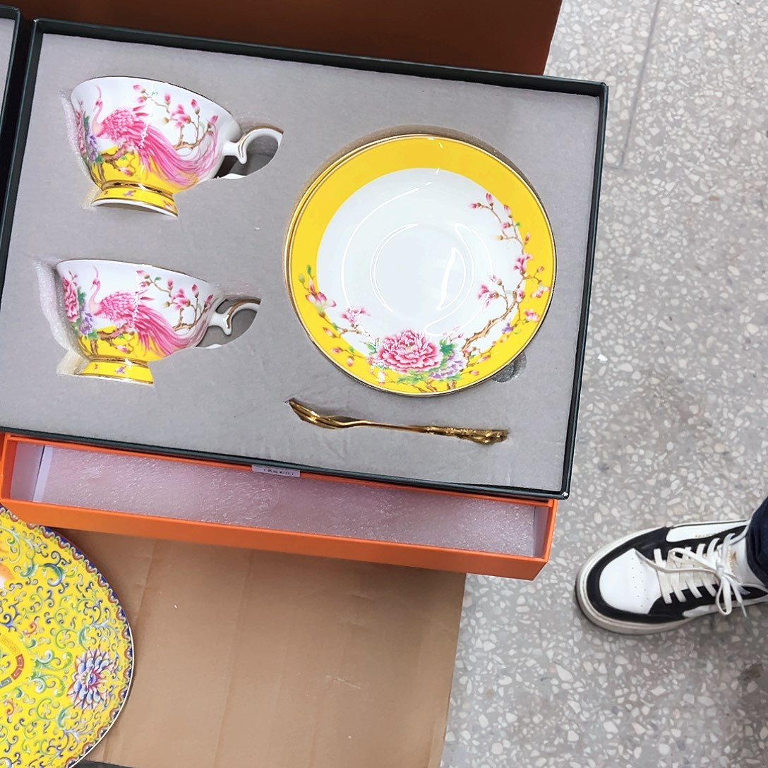 瓷1。。。。。。。。。。。。。