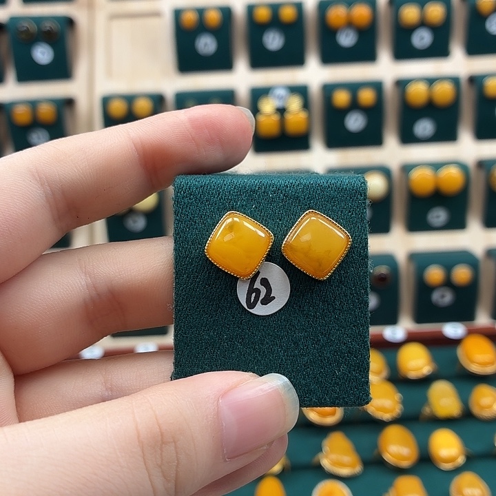 琥珀银S925镶嵌耳饰