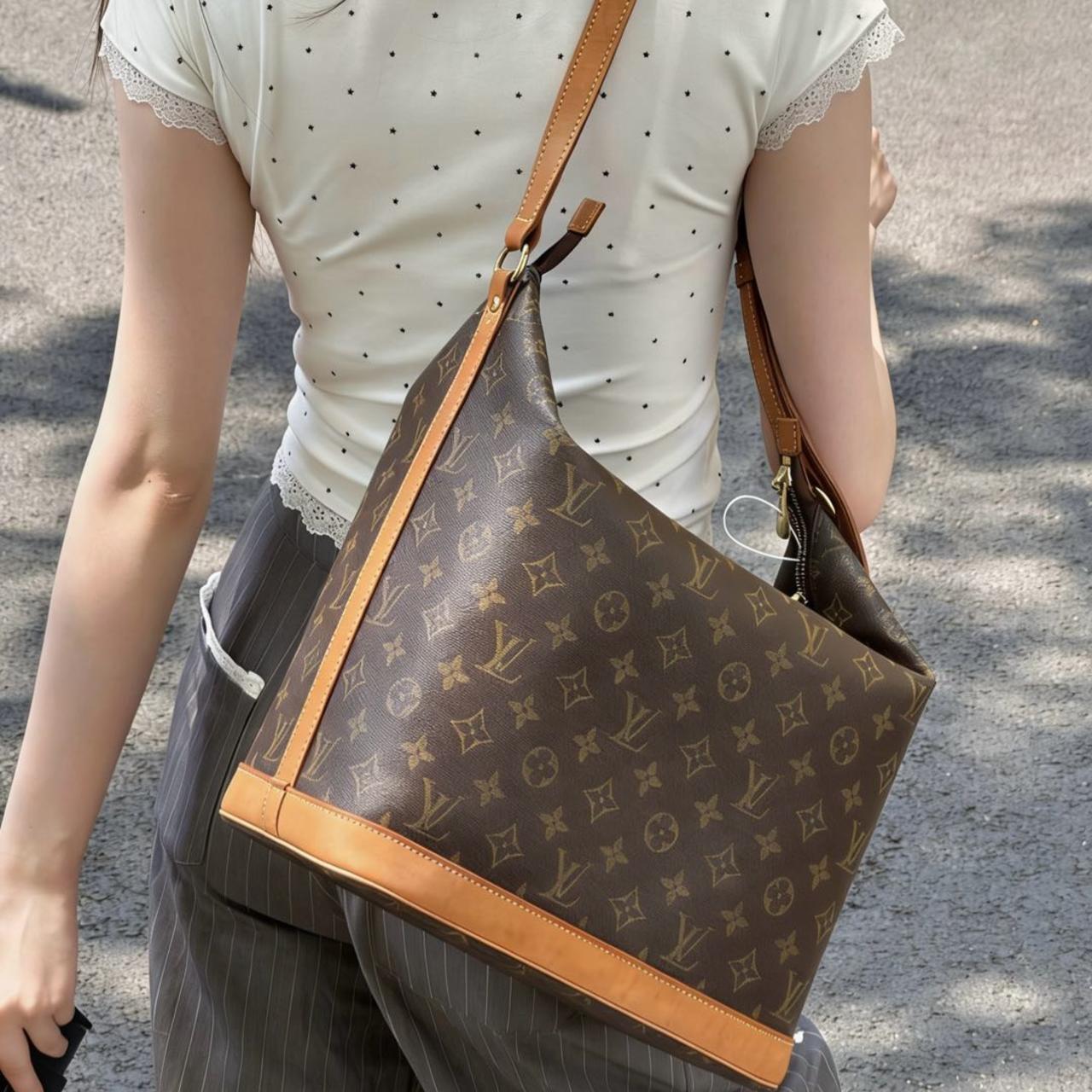 95新 LouisVuitton/路易威登 大吉中古/路易威登莎朗斯牛角单肩斜
