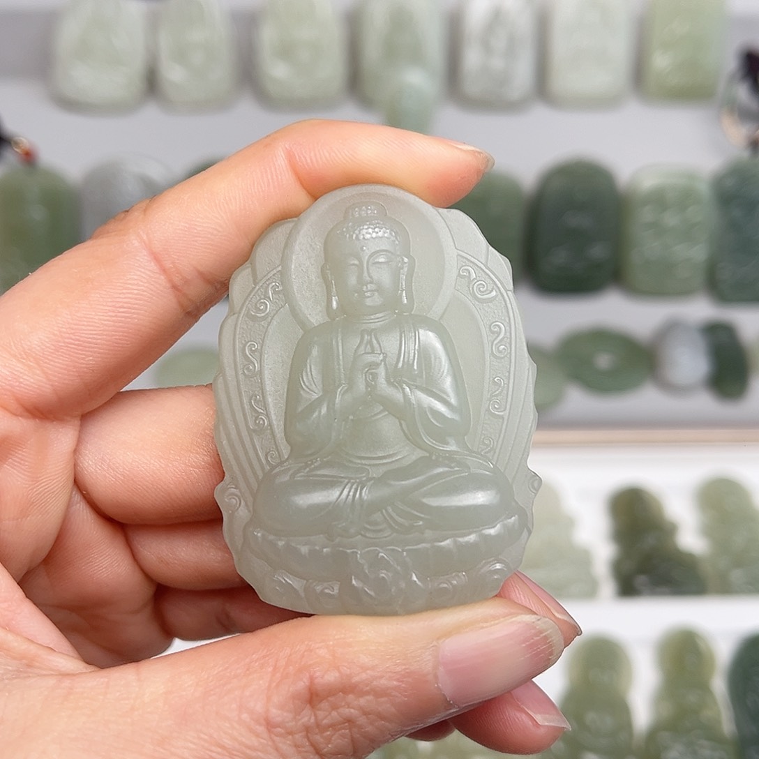 和田玉颈饰未镶嵌快****子