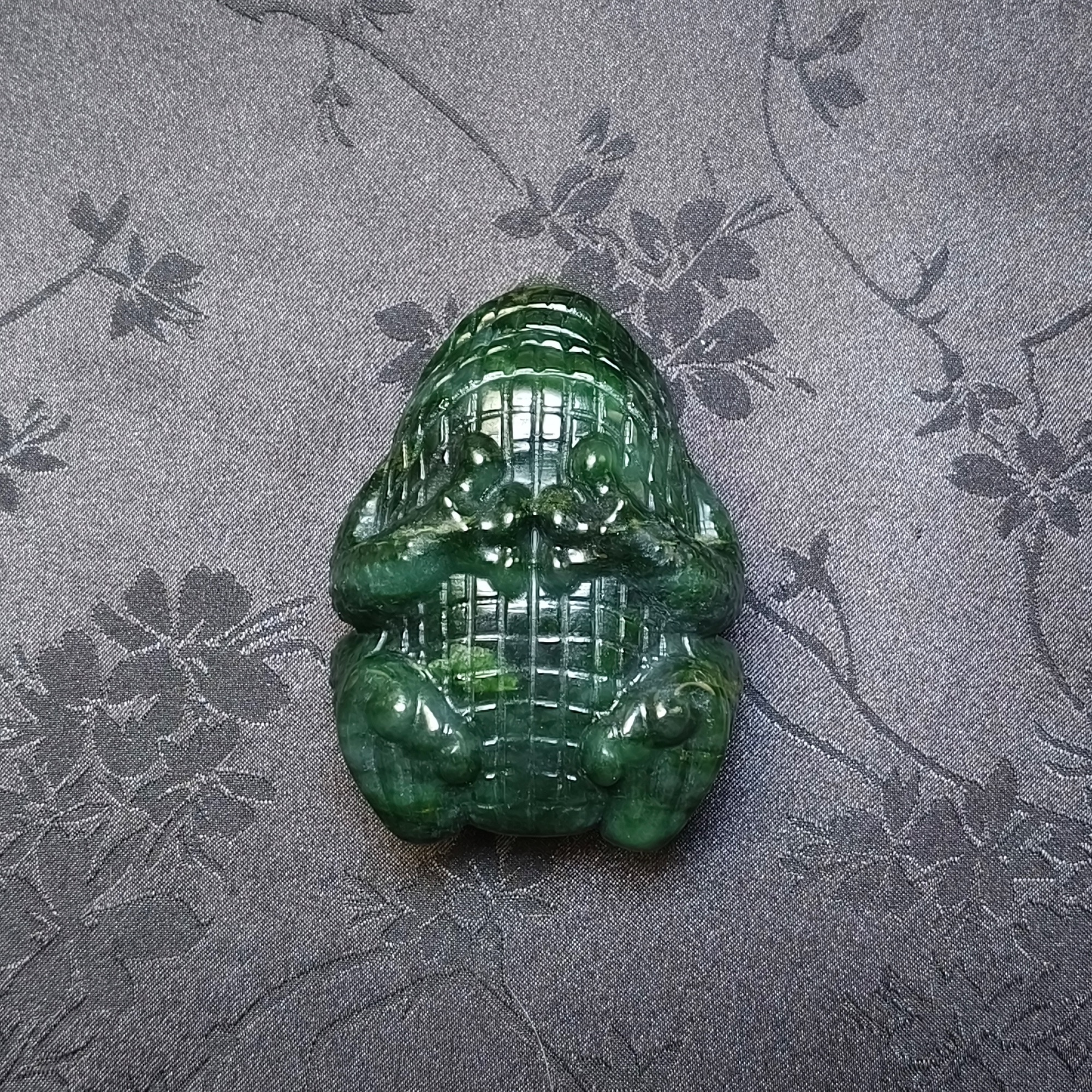 天然新疆和田玉呱呱来财玉蟾摆件把件