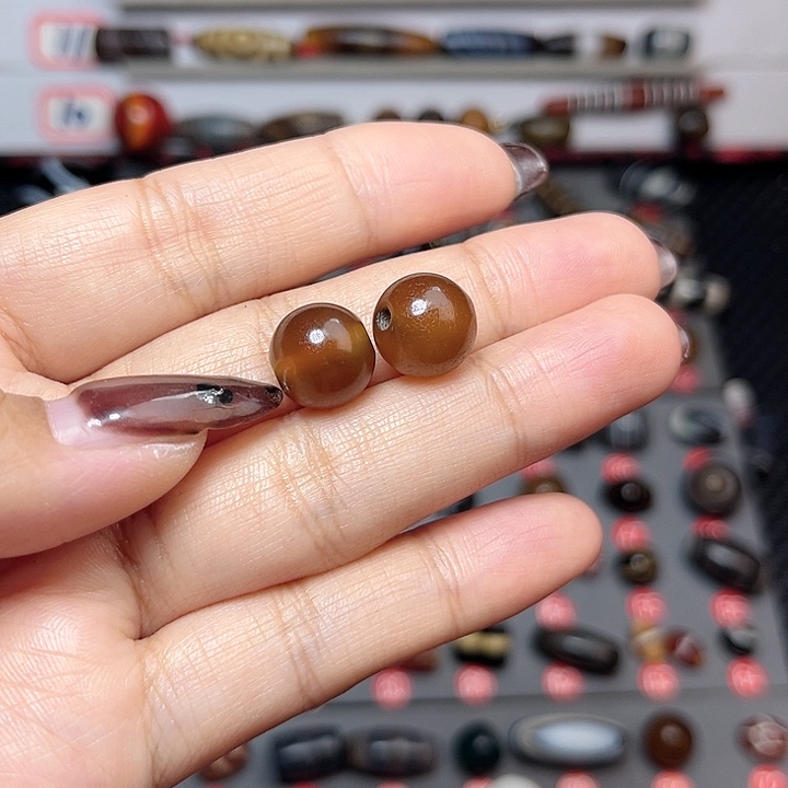 未镶嵌玛瑙/玉髓珠宝半成品来****?